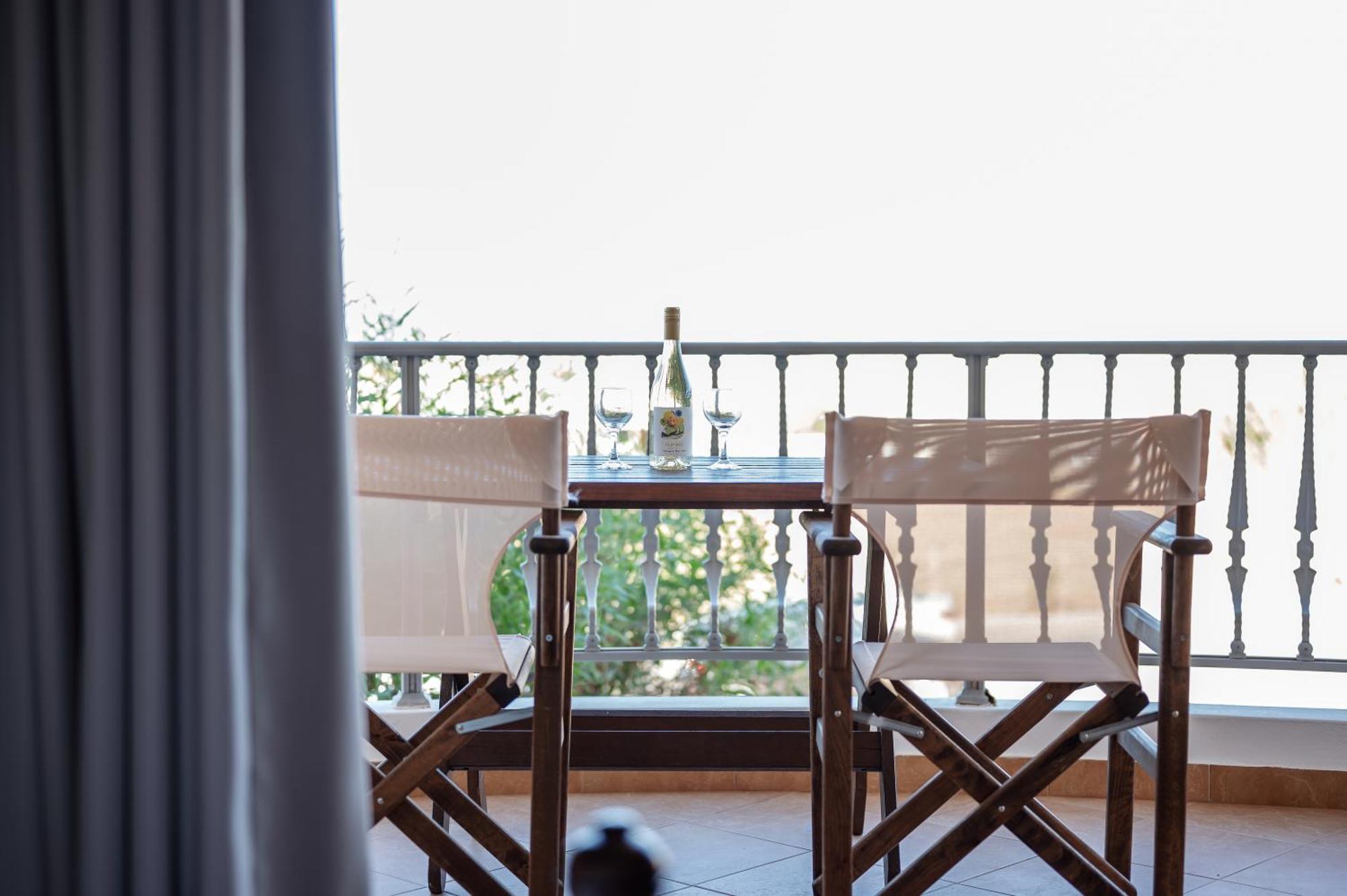 Kahlua Bay Apartments Hersonissos  Bagian luar foto