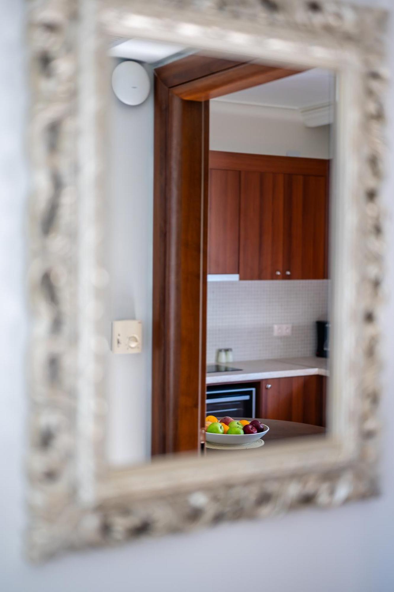 Kahlua Bay Apartments Hersonissos  Bagian luar foto